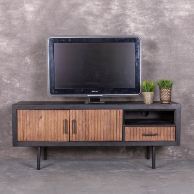 Japandi tv meubel 140 cm breed.