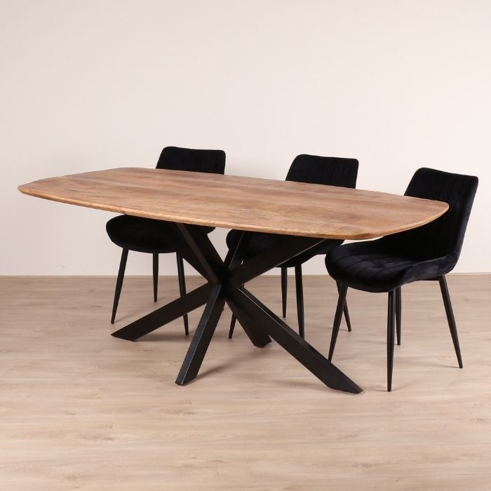 Eettafel Deens ovaal 220 cm. 