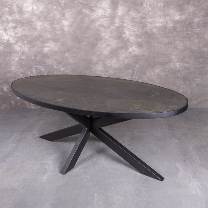 Eettafel ovaal 200 cm met natuursteen.