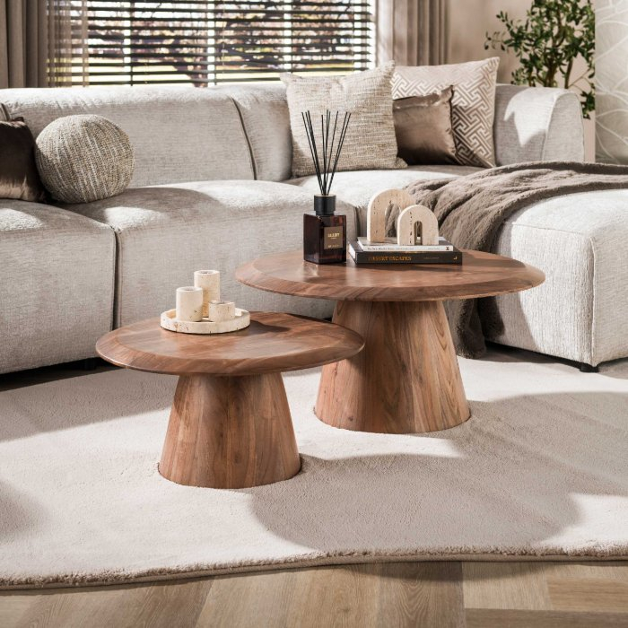 Ronde salontafel acaciahout Tiro set van 2 met middenpoot - sfeerfoto 1