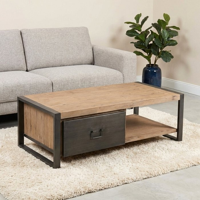 Industriële salontafel met lades 135 cm.