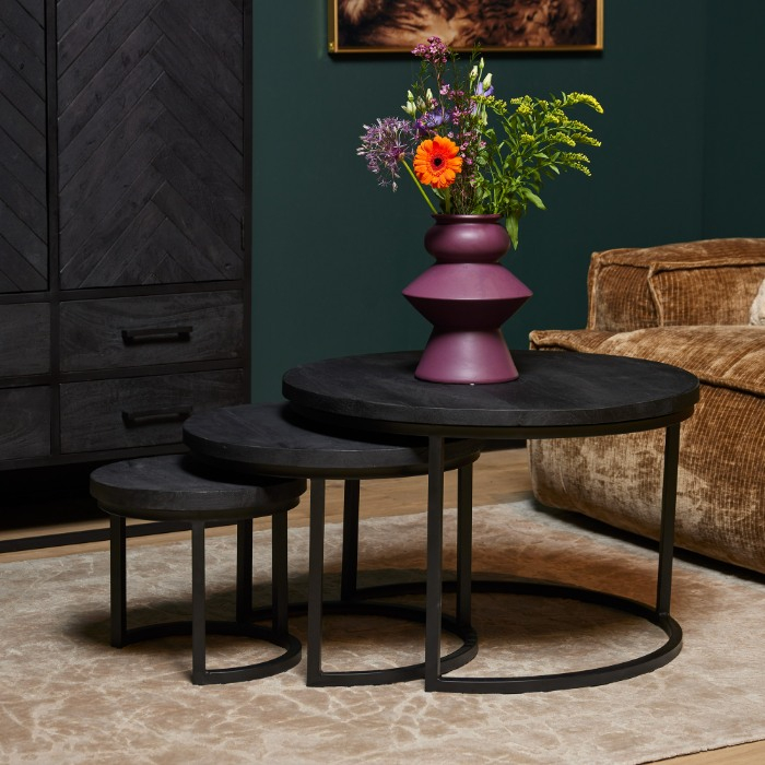 Salontafelset Triole zwart in sfeervol interieur
