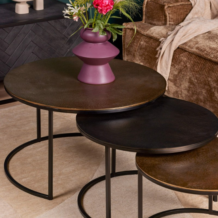 Salontafel Xaro set van 3 rond aluminium zwart goud vooraanzicht