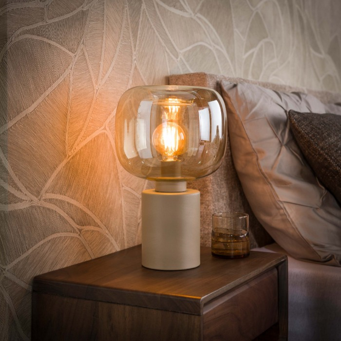 Tafellamp met glazen kap Nika beige 37 cm - sfeerfoto 1