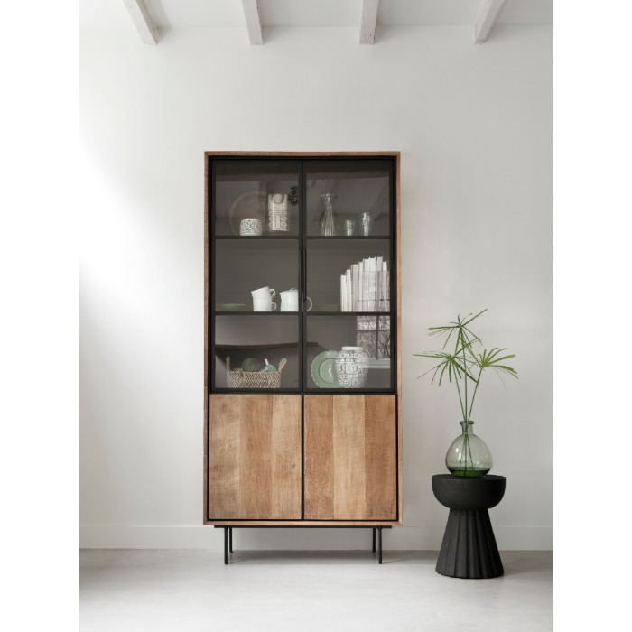 Vitrinekast small van teakhout 100 cm.