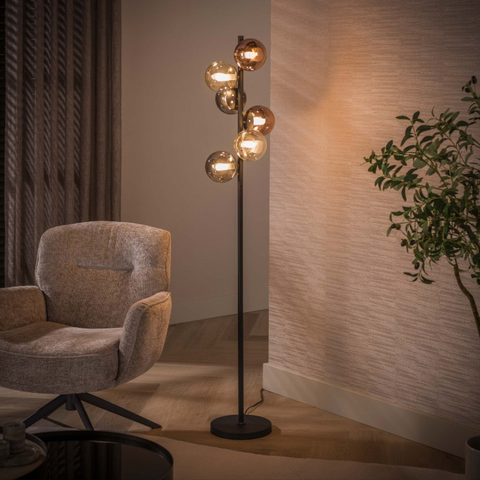 Vloerlamp met 6 glazen bollen Hano zwart - sfeerfoto 1