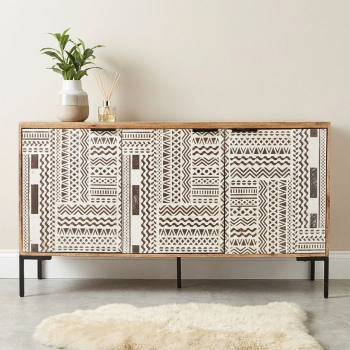 Mangohout dressoir met witte deuren 150 cm.