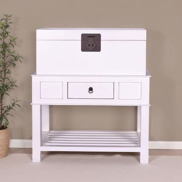 Chinese kist met onderstel. 