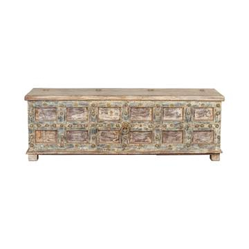 Opbergkist als salontafel.