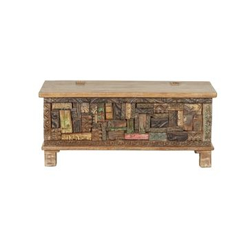 Kist als salontafel.