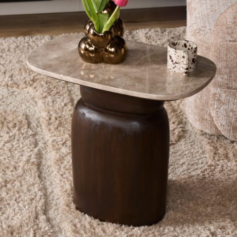 Bijzettafel Silva ovaal marmer bruin 56 cm in sfeervol interieur