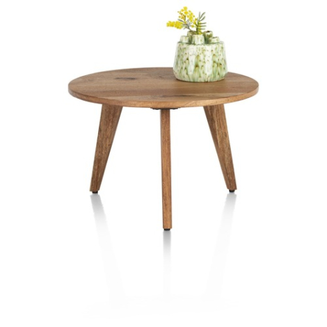 Ronde bijzettafel Everest 60 cm in mangohoutfineer op drie schuine poten, vooraanzicht met groene vaas en gele bloemen
