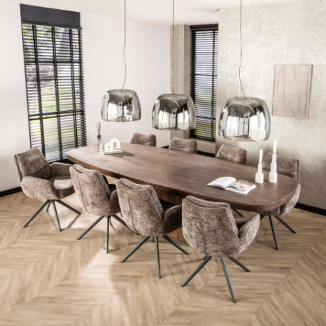 Deens ovale eettafel 300 cm Wilma acaciahout bruin met centrale poot - sfeerfoto