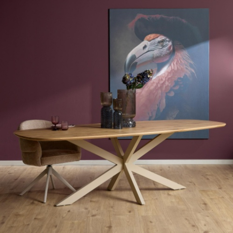 Deens ovale eettafel Ferris eiken naturel 240 cm met zandkleurig onderstel sfeerbeeld