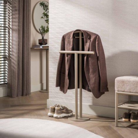 Dressboy metaal Selo beige - sfeerfoto