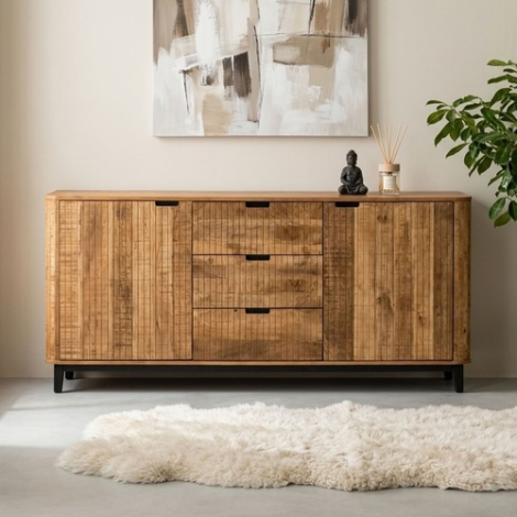 Dressoir Max 180 cm mangohout - vooraanzicht in de woonkamer