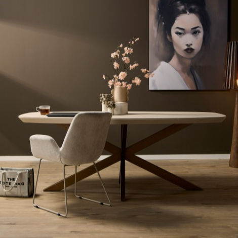 Deens ovale eettafel Madison zand 160 cm sfeerbeeld in eetkamer
