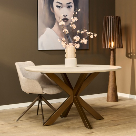 Ronde eettafel Madison zand 130 cm sfeerbeeld in eetkamer