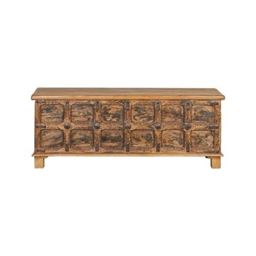 Grote houten kist. 
