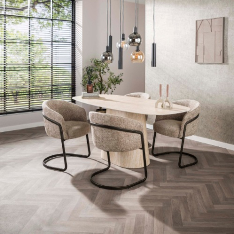 Keramische eettafel deens ovaal 180 cm Cara travertinlook met middenpoot - sfeerfoto