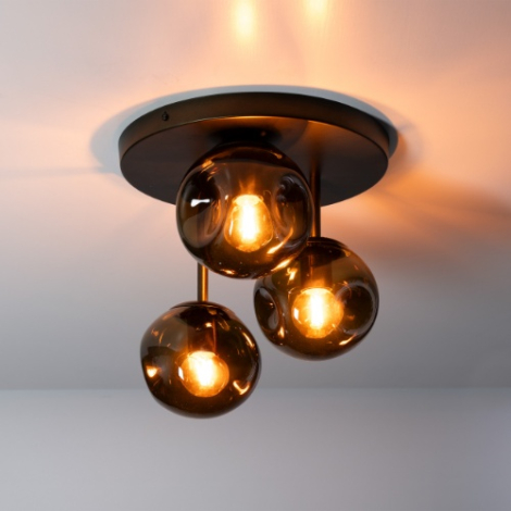 Plafondlamp met 3 bruine glazen bollen Remo - sfeerfoto