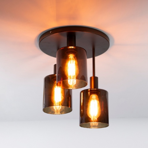 Plafondlamp met 3 getrapte glazen kappen Sella bruin - sfeerfoto