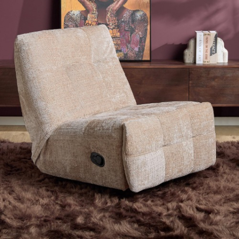 Relaxfauteuil Chill beige volledig in beeld in de woonkamer