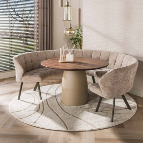 Ronde eettafel 130 cm Liam acaciahout met beige middenpoot - sfeerfoto