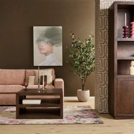 Salontafel Brussel bruin mangohout sfeerbeeld in de woonkamer