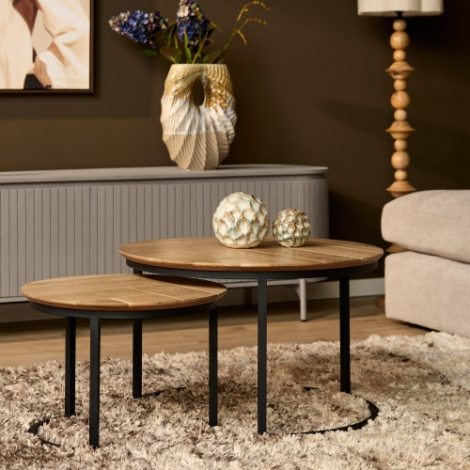 Salontafel Otik set van 2 in eiken naturel met zwart onderstel in de woonkamer