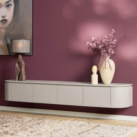 Tv-meubel Excellent taupe mangohout 200 cm zwevend in sfeervolle woonkamer