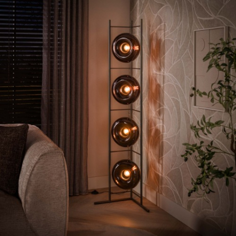 Vloerlamp met 4 bruine glazen bollen Rona - sfeerfoto