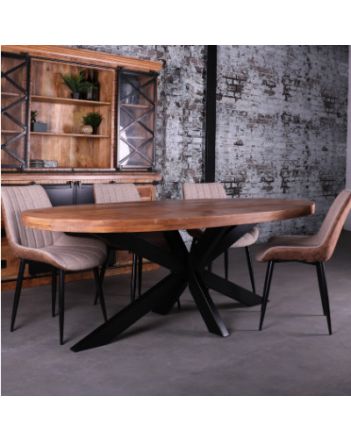Ovale eettafel mangohout. Ovale eettafel van 220 cm met een zwart metalen onderstel en een mangohouten bovenblad. 
