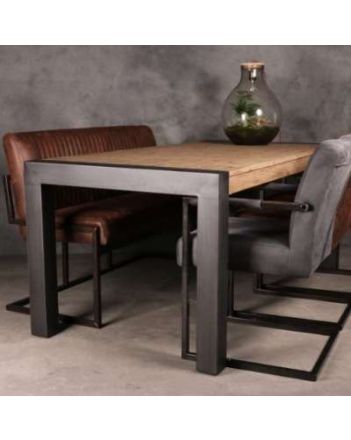 Eettafel industrieel 160 cm. Deze eettafel is gemaakt van een acaciahouten bovenblad in combinatie met een metalen onderstel. 