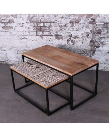 Unieke salontafel set gemaakt van mangohout en zwart staal.