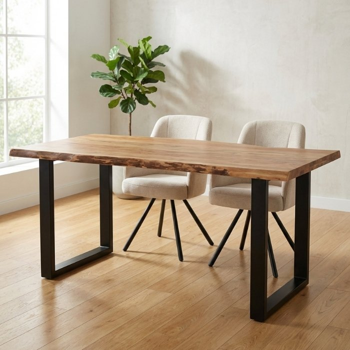 Boomstamtafel 180 cm met natuurlijke rand en zwart U-onderstel.