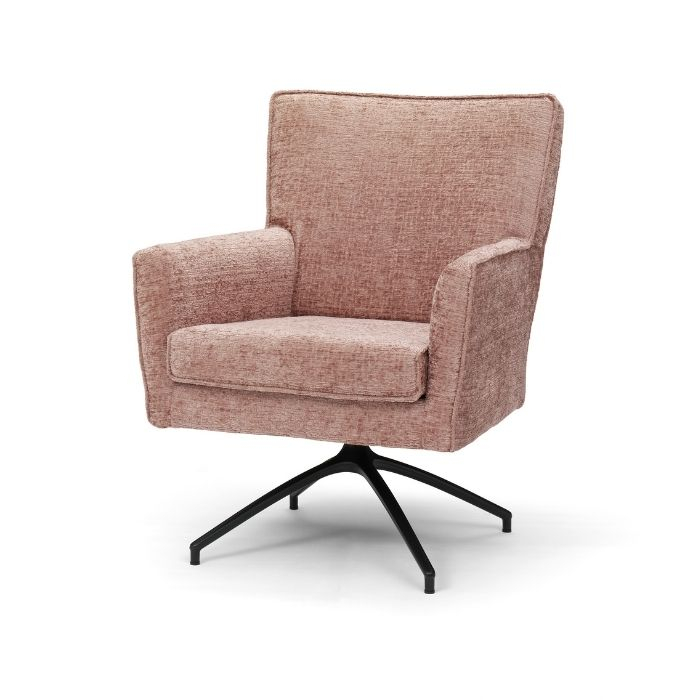 Draaibare fauteuil met zwarte metalen poot.