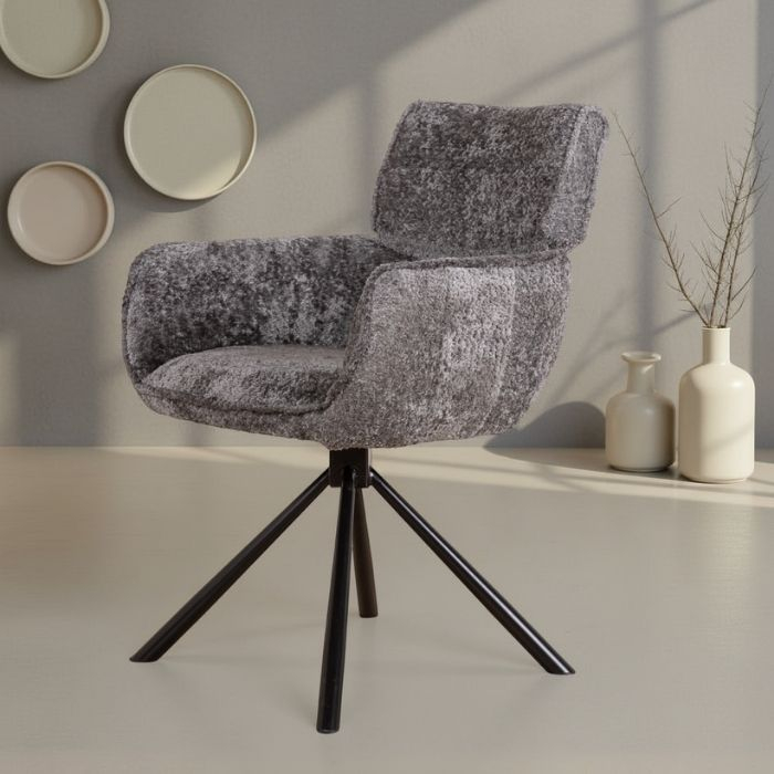 Draaibare stoelen met armleuning.