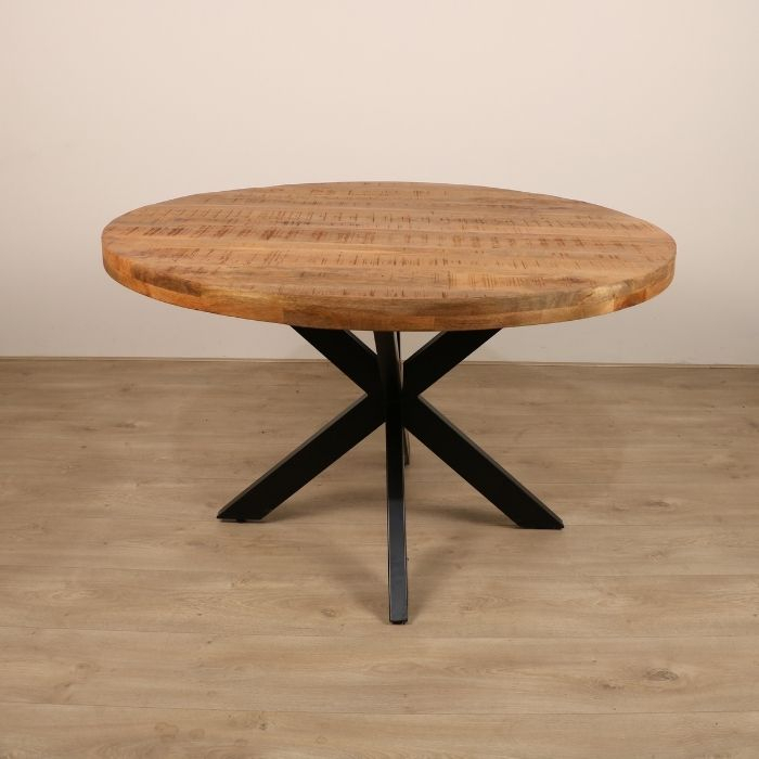 Mangohouten eettafel van 130 cm. 