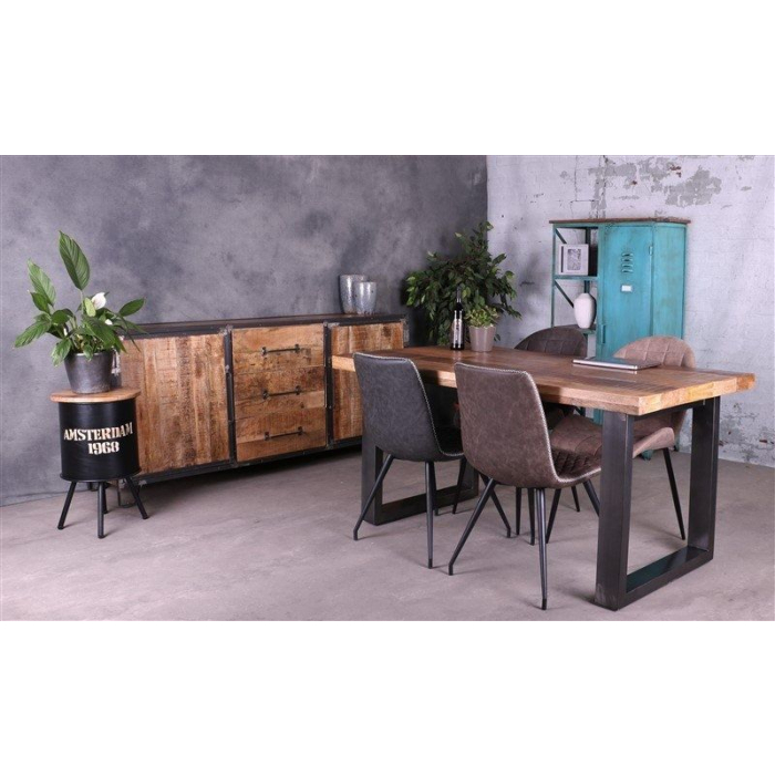 Eettafel mangohout 180 cm. Deze eettafel heeft een u-poot, het bovenblad is gemaakt van mangohout.