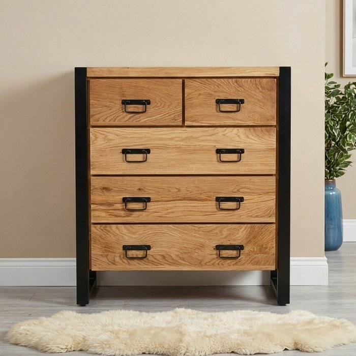 Industriële ladekast van massief eikenhout met vijf lades