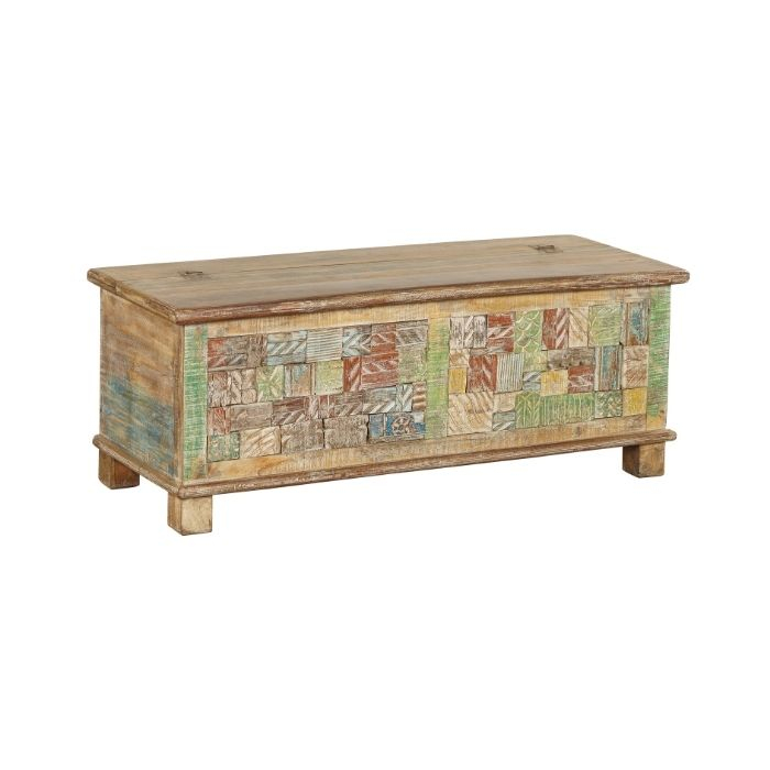 Grote houten salontafel.