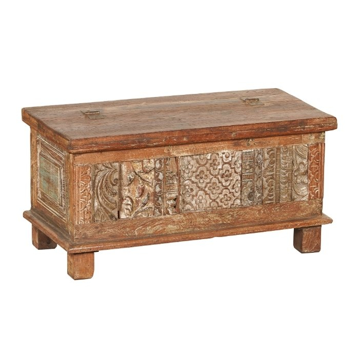 Klein houten kistje.