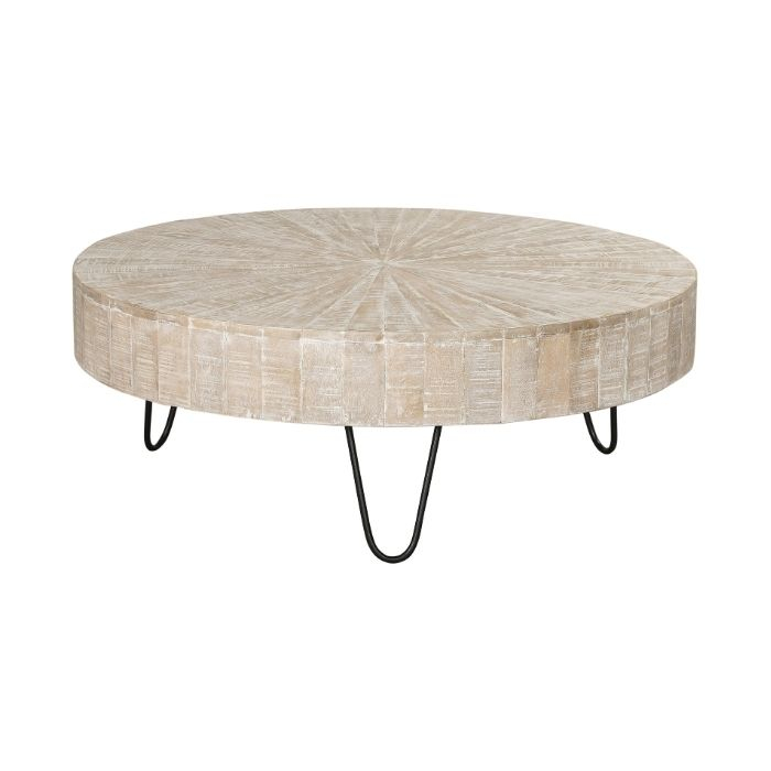 Ronde salontafel met drie metalen poten.