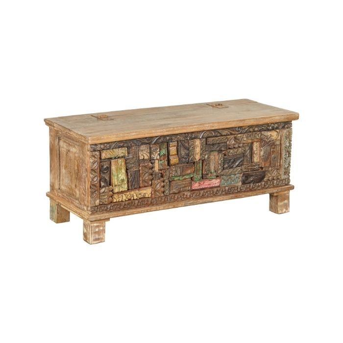 Kist als salontafel uit India.