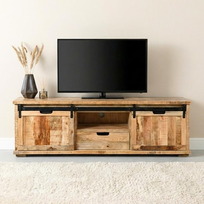 Mangohout tv meubel 180 cm met schuifdeuren en lade.