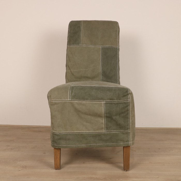 voorkant-eetkamerstoel-floris-groen